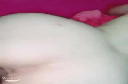 Chỉ cạ bên ngoài thôi đi, nhưng dí vô luôn với Matsunaga Sana